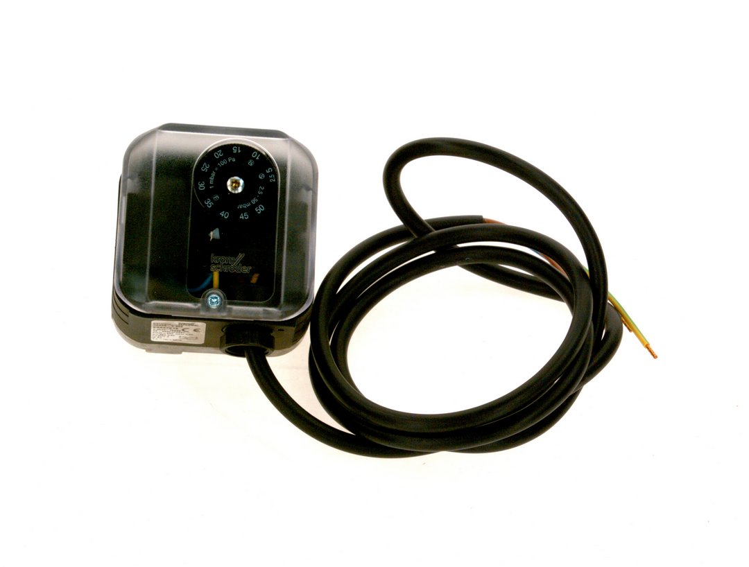 BOSCH Ersatzteil TTNR: 5181618 Gasdruckwaechter 40mbar m. Anschltg 1530