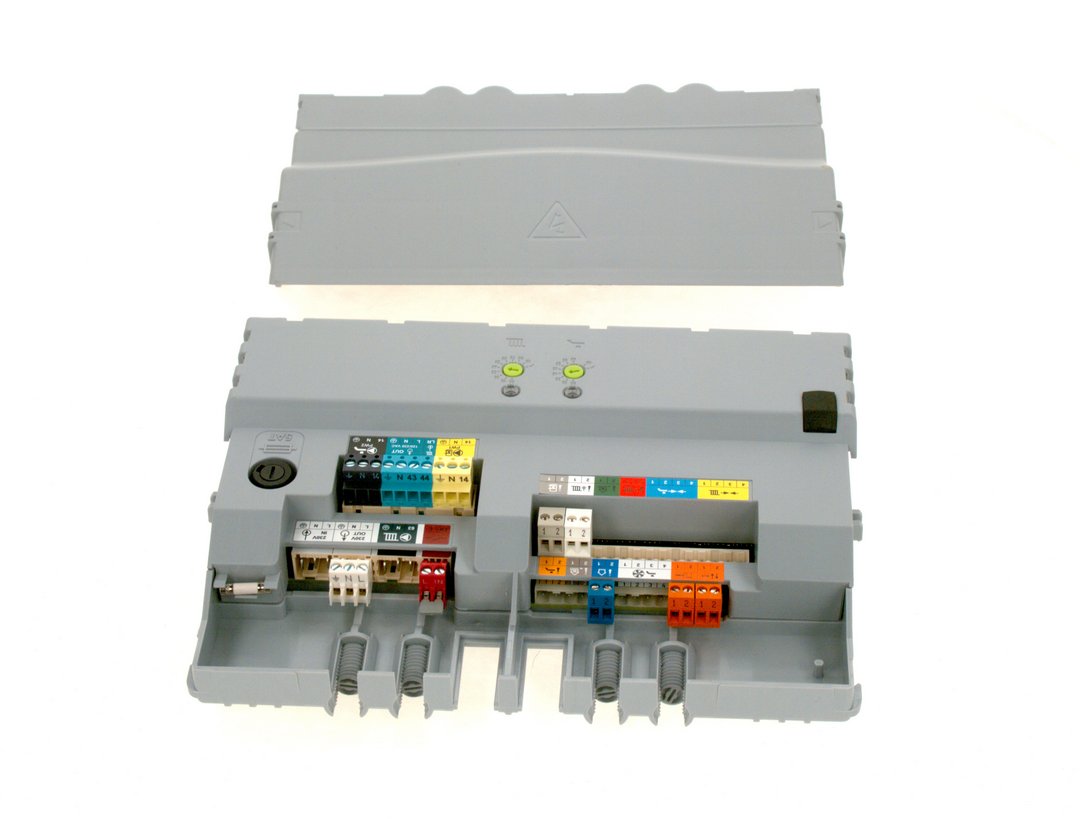 BOSCH Ersatzteil TTNR: 8716118139 Regelgeraet, Regler Bosch