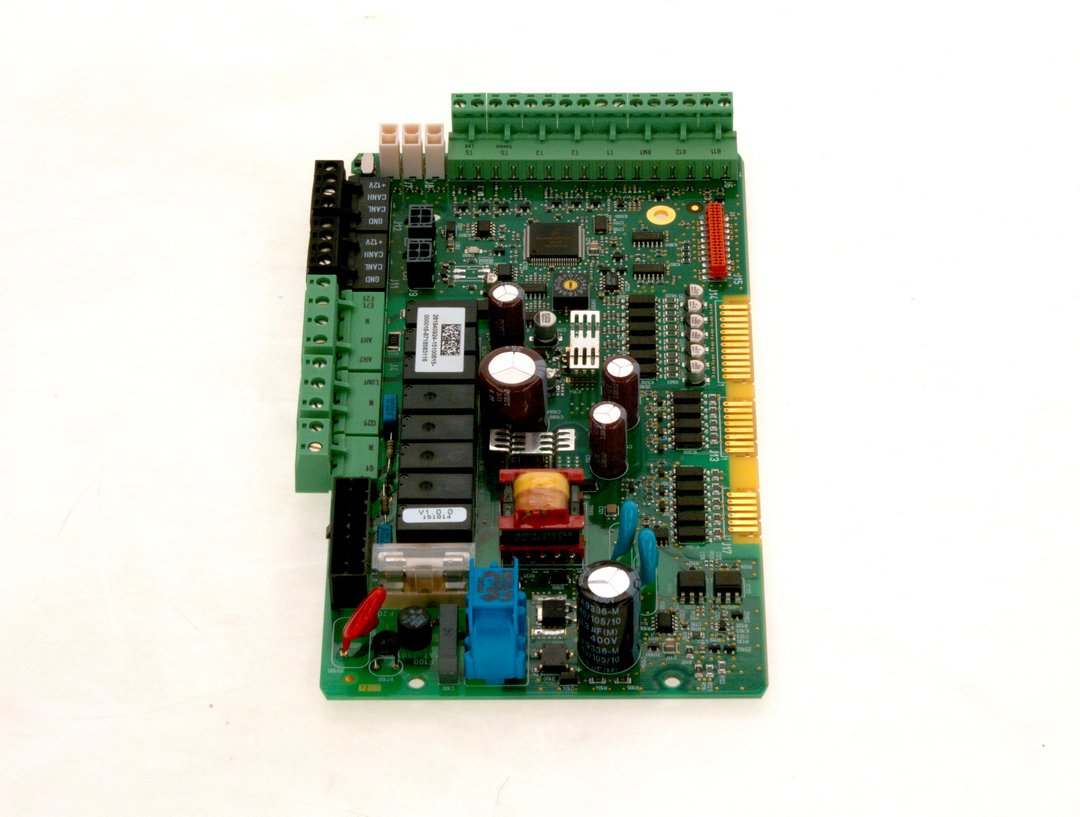BOSCH Ersatzteil TTNR: 8718585793 Leiterplatte IOB-A BOSCH Ersatzteil TTNR: 8718585793 Leiterplatte IOB-A