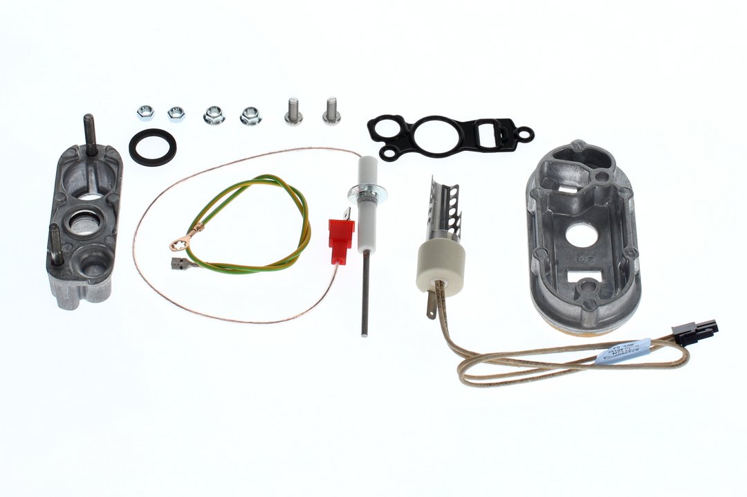 BOSCH Ersatzteil TTNR: 7736700318 Gluehzuender/Elektrode Set kpl. 15-45kW