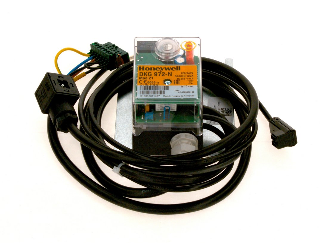 BOSCH Ersatzteil TTNR: 5249831 Brennersteuerung G106W S00 everp BOSCH Ersatzteil TTNR: 5249831 Brennersteuerung G106W S00 everp