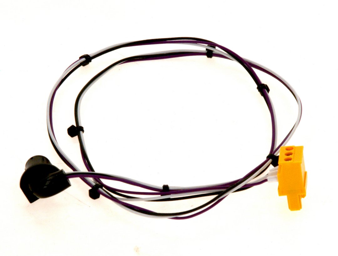 BOSCH Ersatzteil TTNR: 87186642470 Kabel Pumpe PWM BOSCH Ersatzteil TTNR: 87186642470 Kabel Pumpe PWM