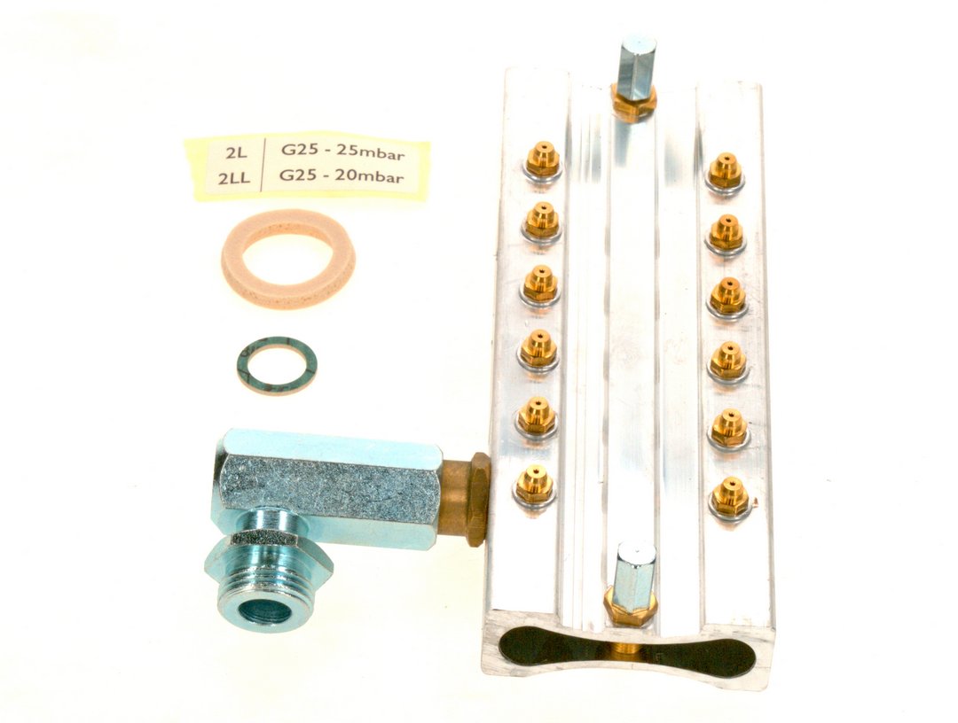 BOSCH Ersatzteil TTNR: 7100611 Duesenplatte 11kW 2LL D1,02 kpl